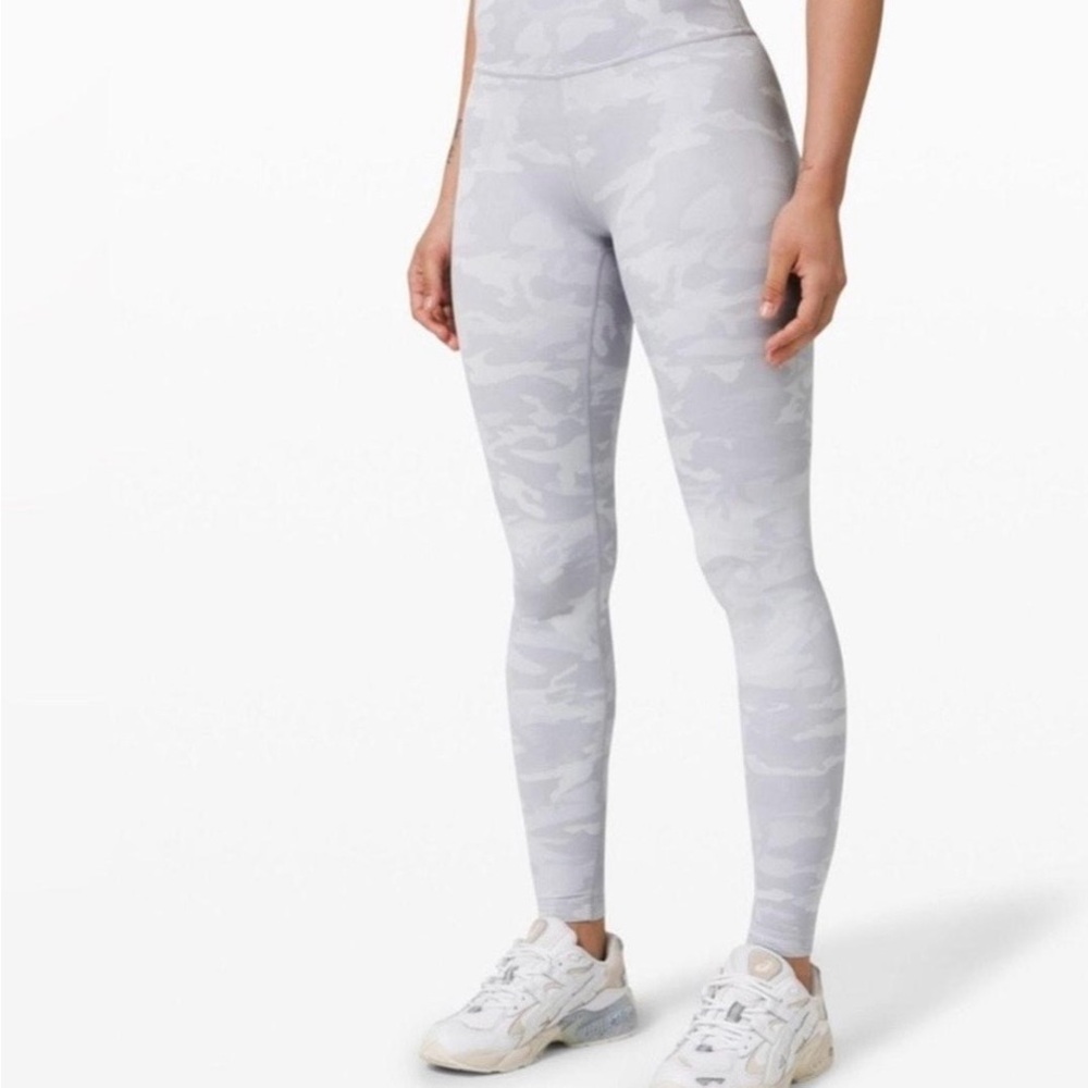 Lululemon Wunder Under High-Rise Tight 28" *Luxtreme- Size 2- White Camo